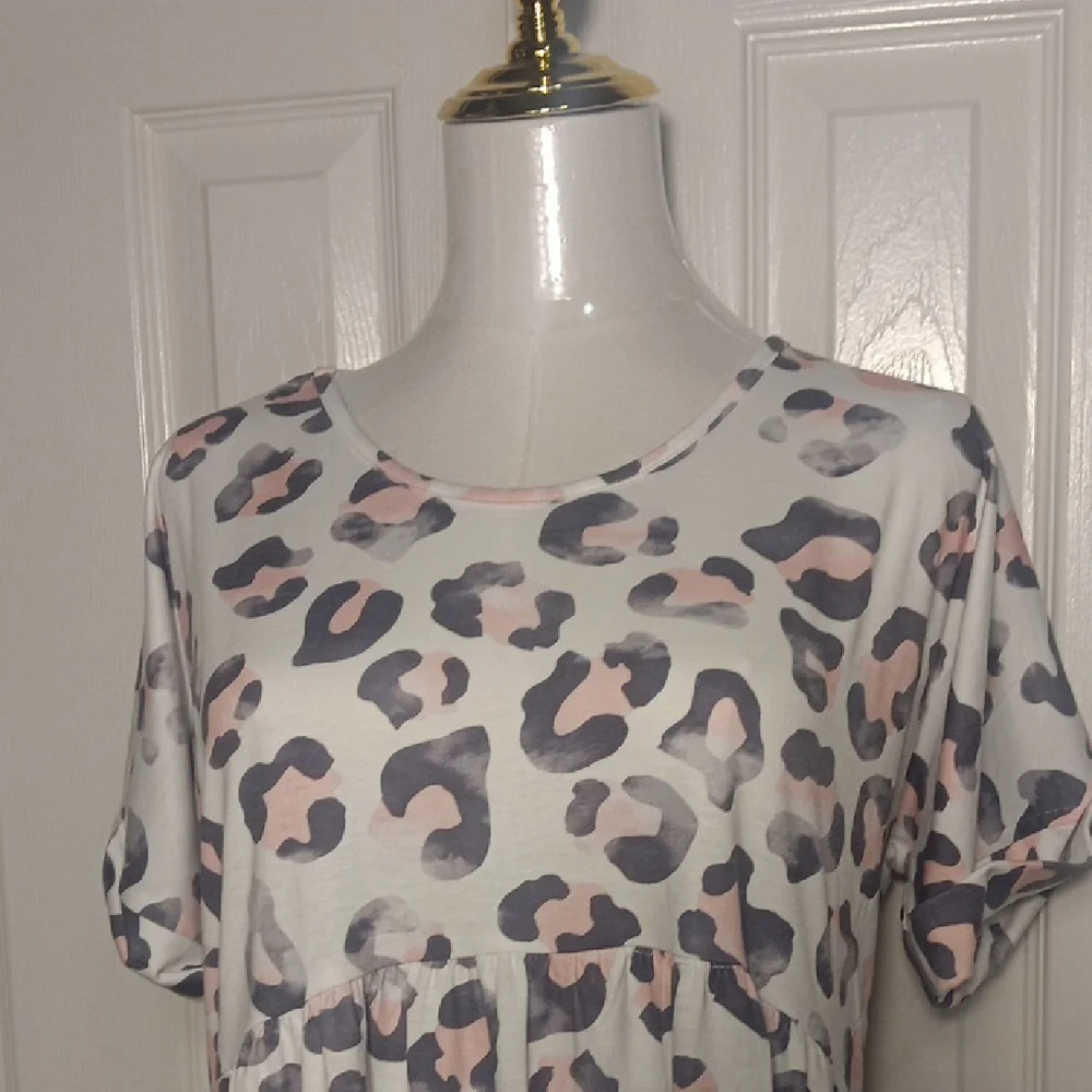 NWT. Southern Stitch Babydoll Style Pink Leopard Print Mini Dress - Picture 2 of 12